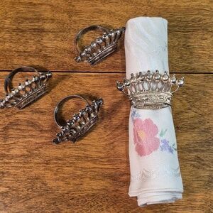 NAPKIN RINGS Crown Shaped Motif, Silver Tone, Set of 4